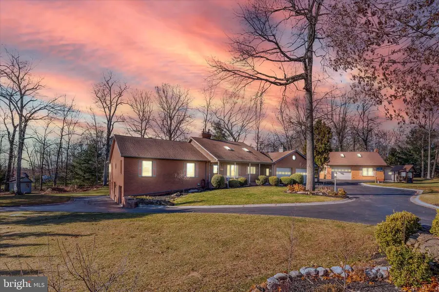 320 Dubs Church Rd, Hanover, PA 17331 - Image #2