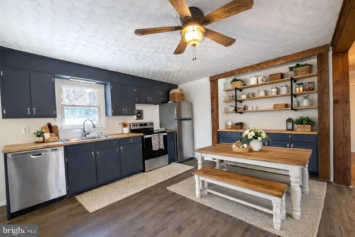 5714 Spruce Rd, Felton, PA 17322 - Image #1