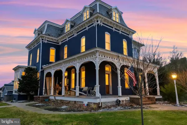 352 High St, HANOVER, PA 17331