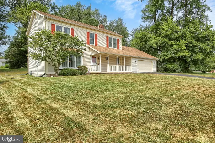 319 Hillcrest Dr, New Cumberland, PA 17070 - Image #3