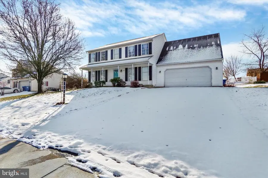 155 Abbey Dr, Mount Wolf, PA 17347 - Image #2