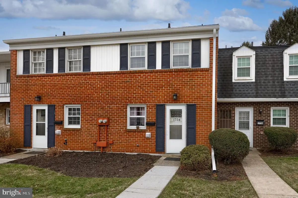 1754 Devers Rd, York, PA 17404 - Image #1