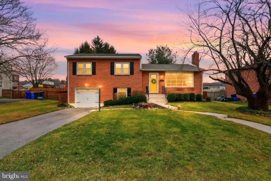 311 Wynwood Rd, York, PA 17402 - Image #2