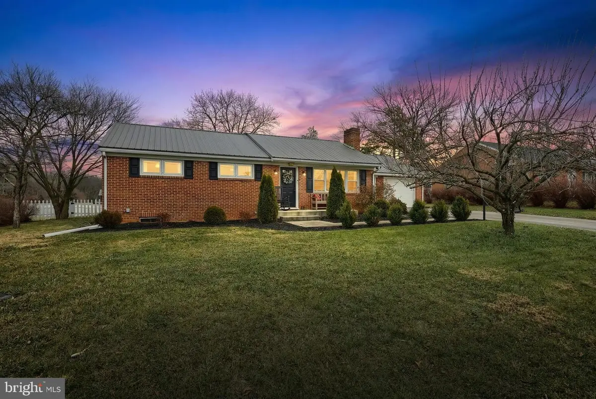 44 N Grant Rd, Thomasville, PA 17364 - Image #1