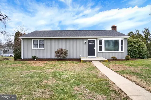 856 Sunnyside Rd, YORK, PA 17408