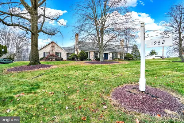 1962 Ridge Rd, WELLSVILLE, PA 17365