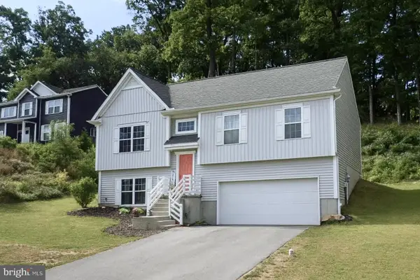 620 Woodside Rd, YORK, PA 17406