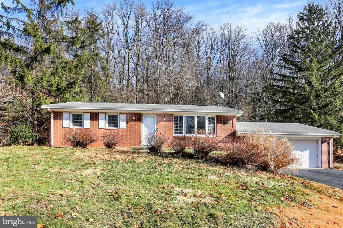 772 Fishing Creek Rd, New Cumberland, PA 17070 - Image #1