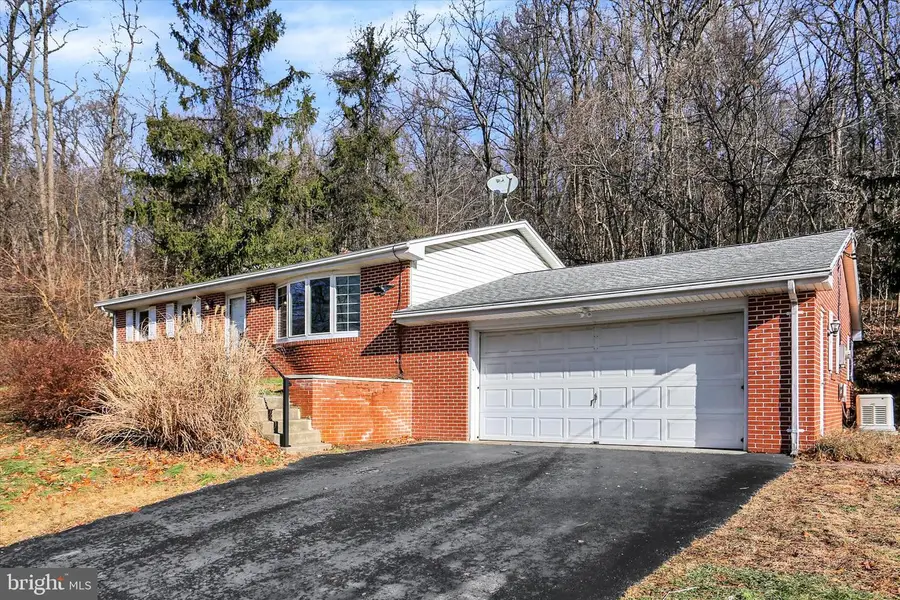 772 Fishing Creek Rd, New Cumberland, PA 17070 - Image #2