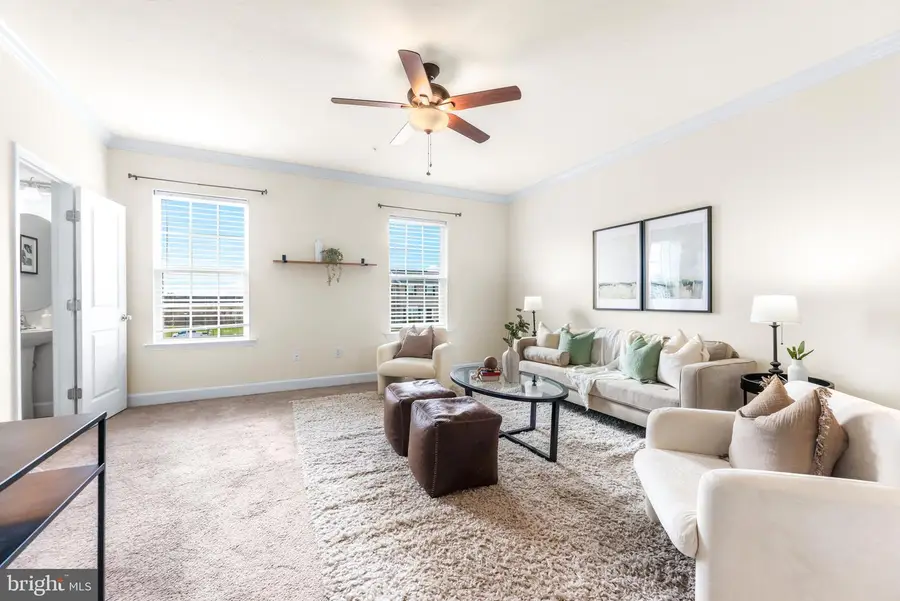 64 Holstein Dr, Hanover, PA 17331 - #3