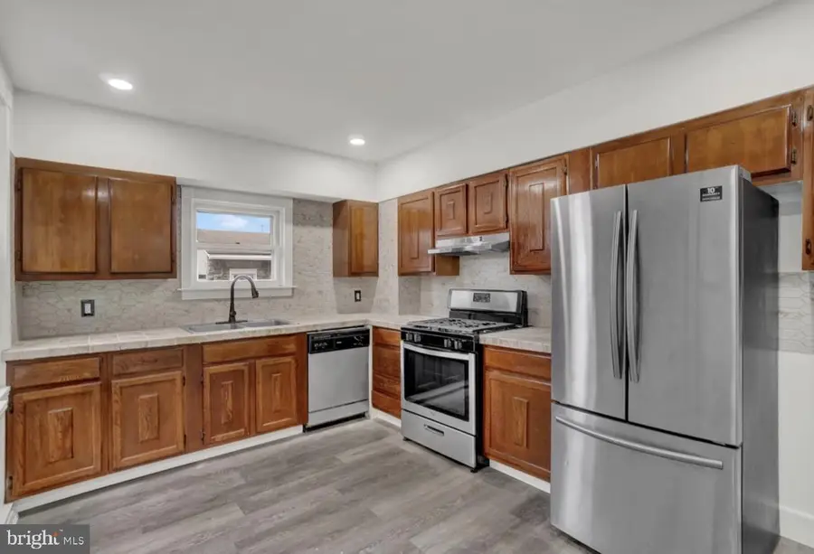 1151 E King St, York, PA 17403 - Image #2