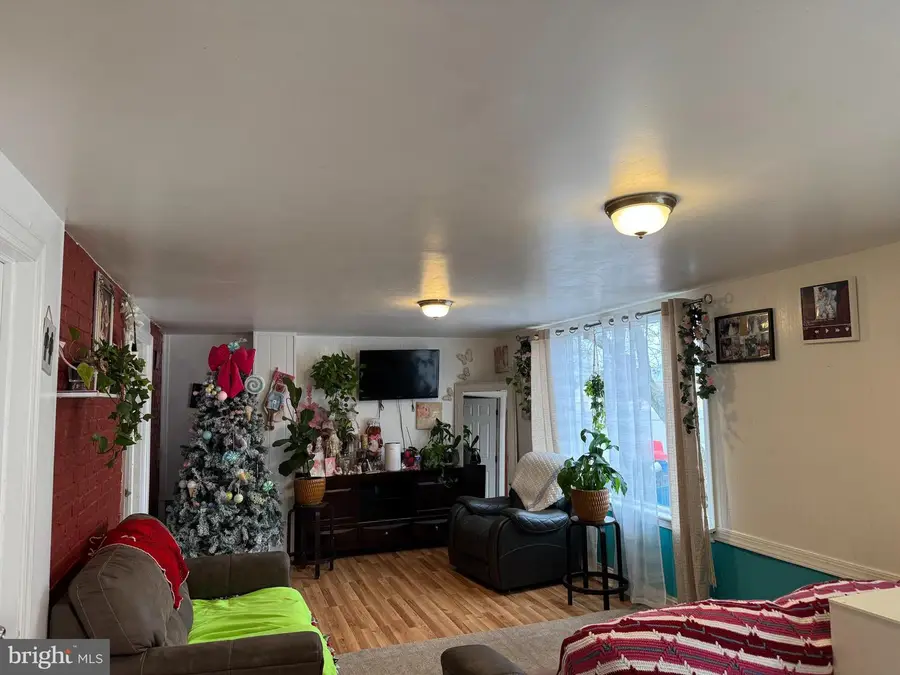 1101 E Princess St, York, PA 17403 - Image #2