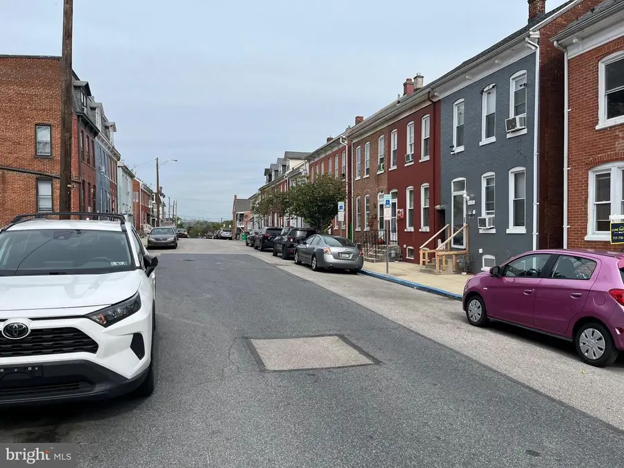 431 Juniper St, York, PA 17401 - Image #2