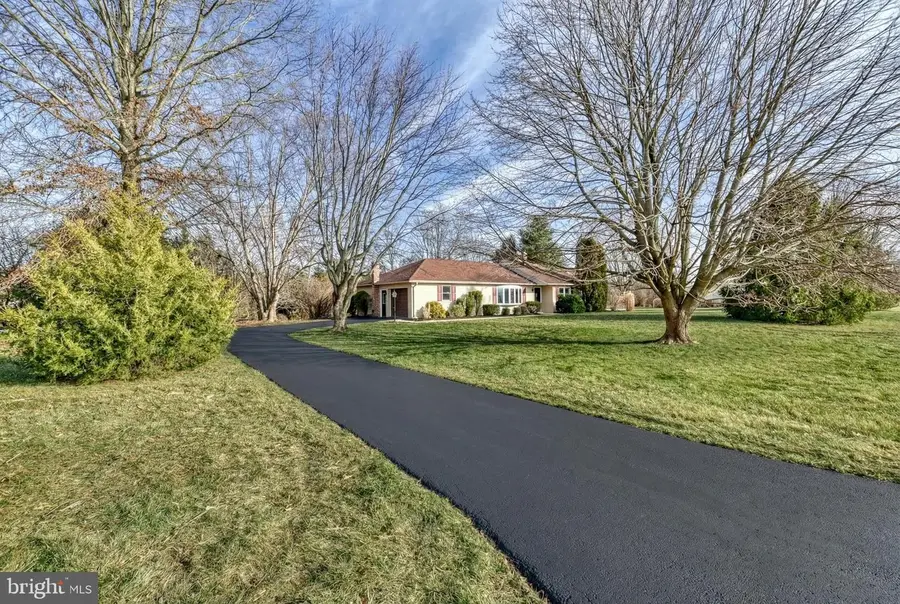 79 N School House Rd, Thomasville, PA 17364 - Image #3