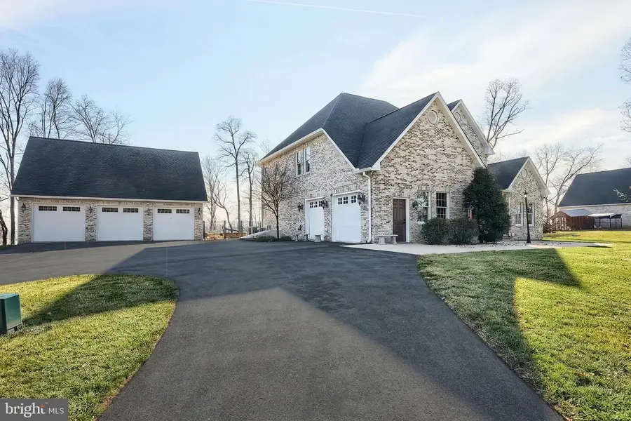 4440 Beards School Rd, Spring Grove, PA 17362 - Image #3