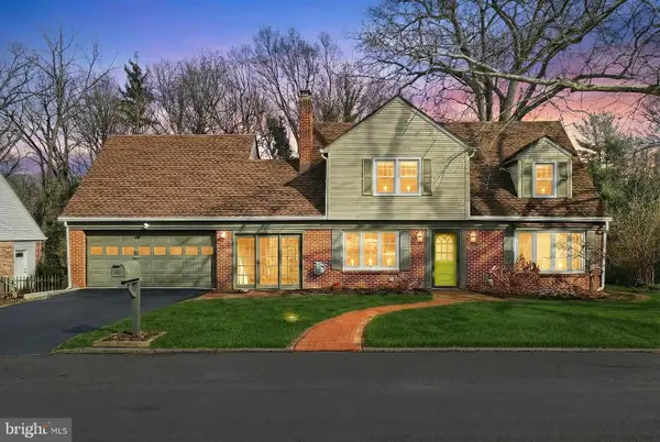 1501 Old Farm Ln, YORK, PA 17403