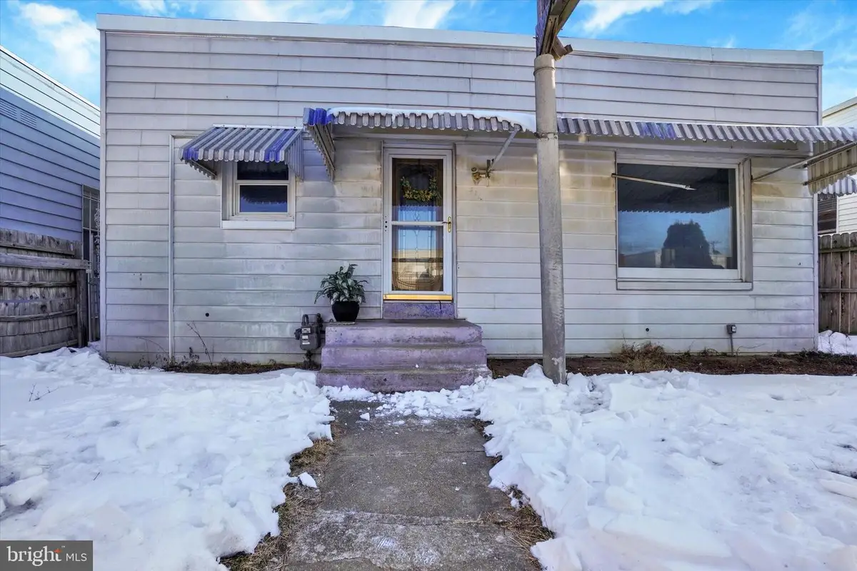 321 Fredrick Ct, York, PA 17403 - #1