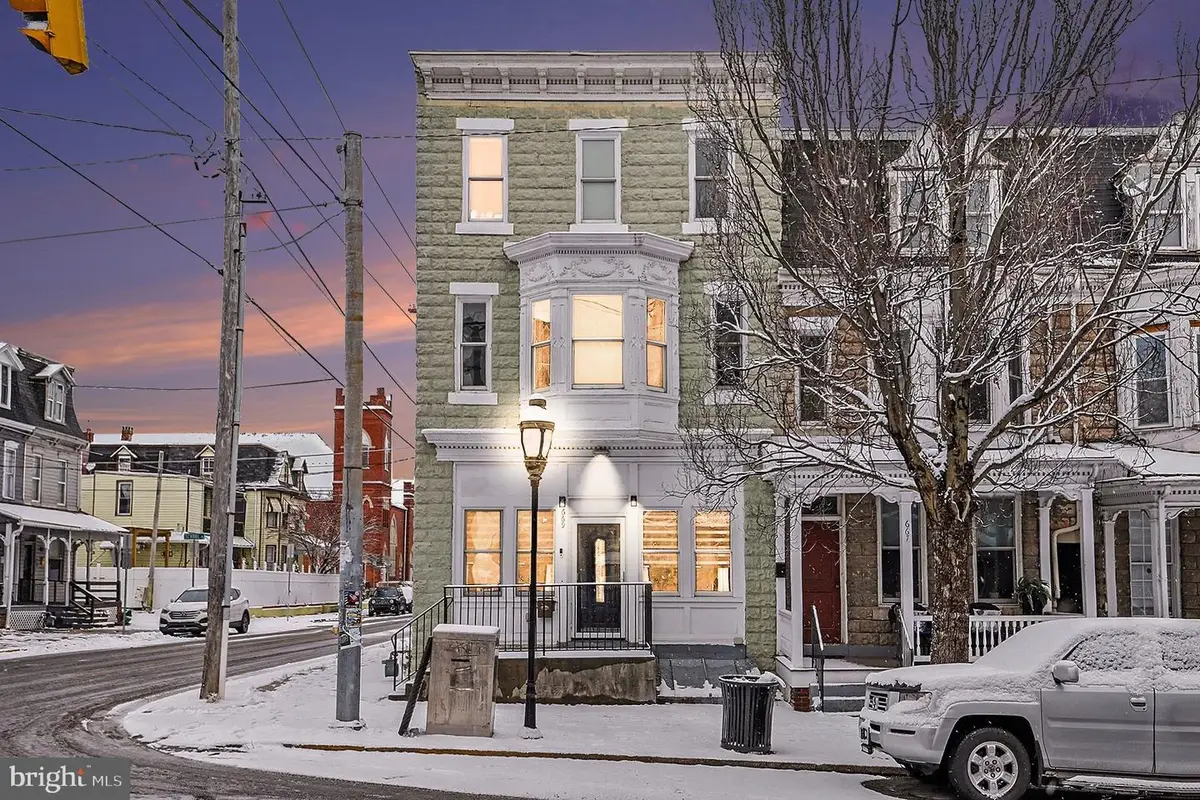 669 W Princess St, York, PA 17401 - Image #1