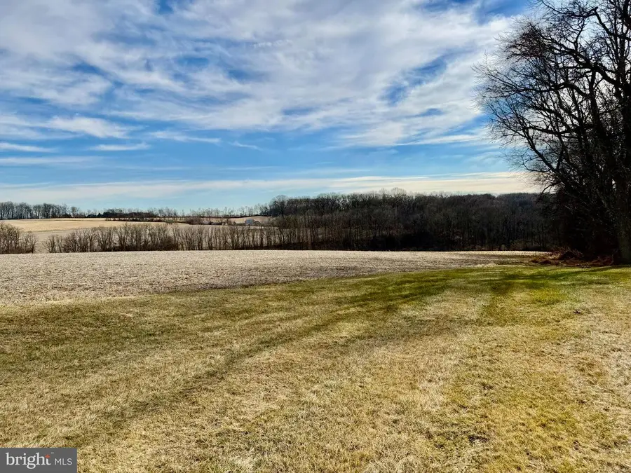 28 Hunt Run Dr, New Freedom, PA 17349 - Image #3