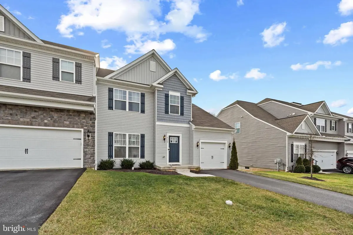 4350 Blackburn Dr, Stewartstown, PA 17363 - Image #1
