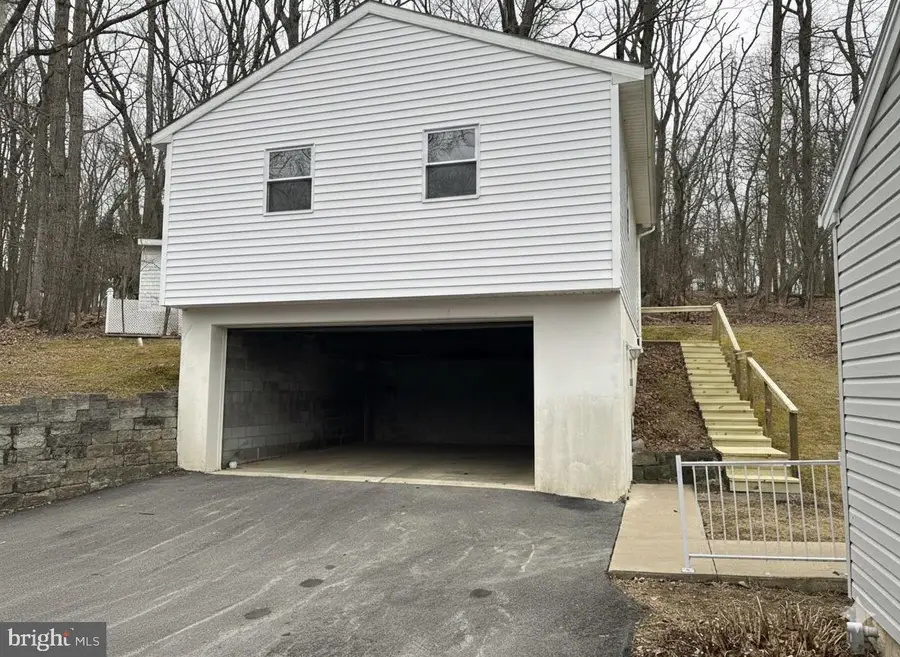 741 Aldinger Dr, Dallastown, PA 17313 - Image #3