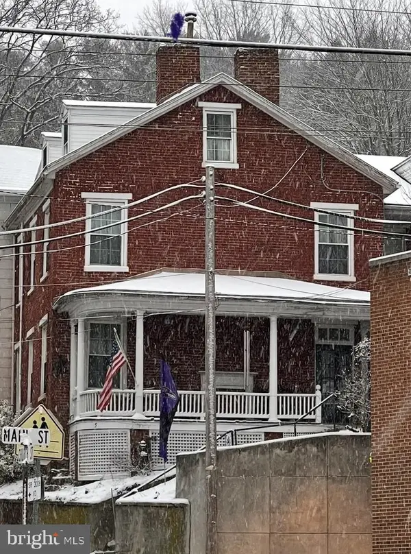 5 Church St, GLEN ROCK, PA 17327