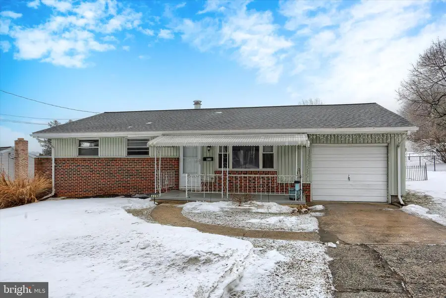 439 N Lombard St, Dallastown, PA 17313 - #3