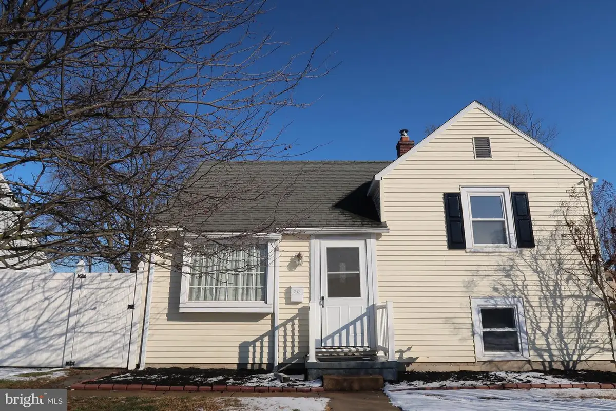 737 Oatman St, York, PA 17404 - Image #1