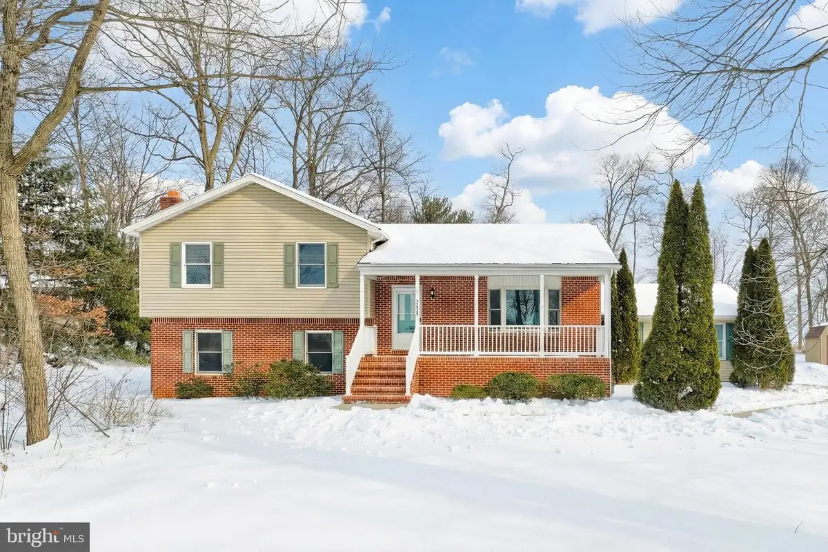 13525 Center Rd, Stewartstown, PA 17363 - #1