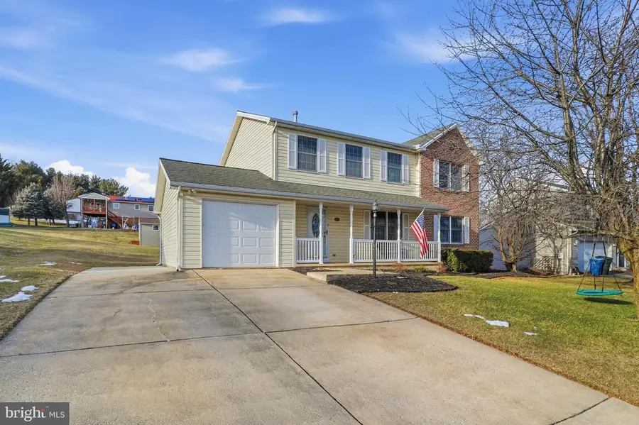 217 Overview Cir W, Red Lion, PA 17356 - Image #2