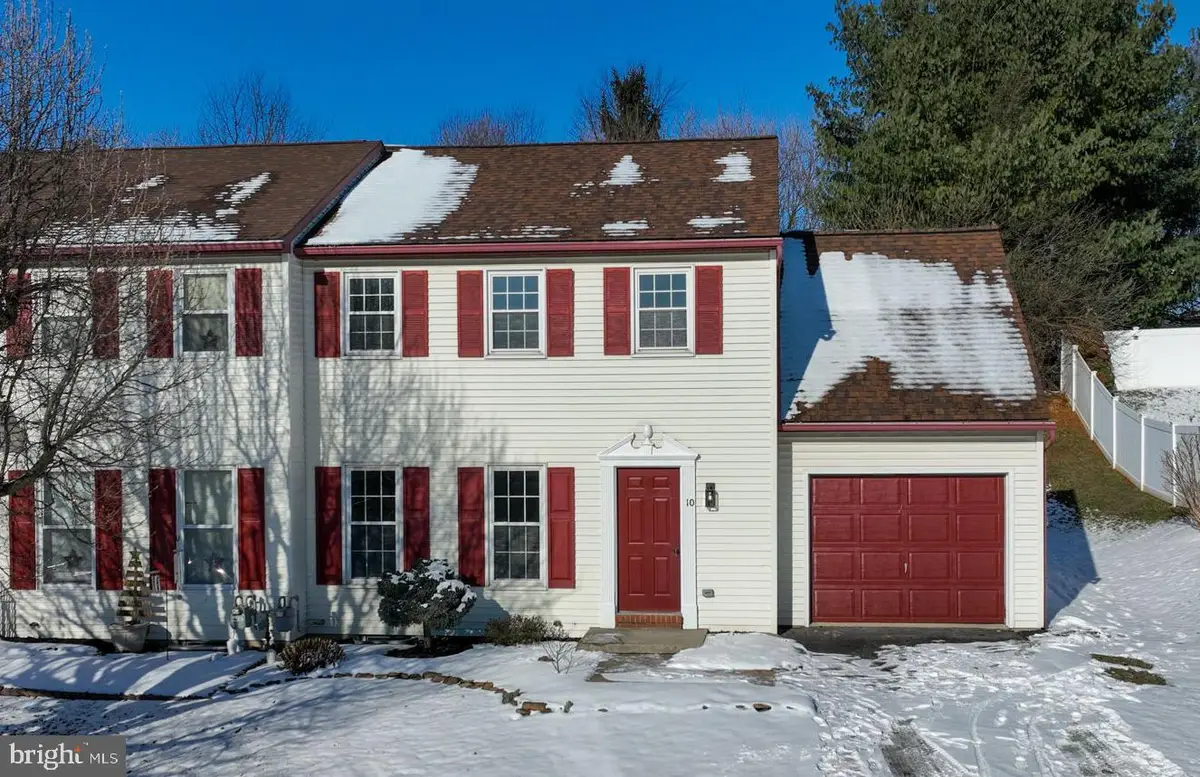 10 Steeple Ave, Red Lion, PA 17356 - Image #1