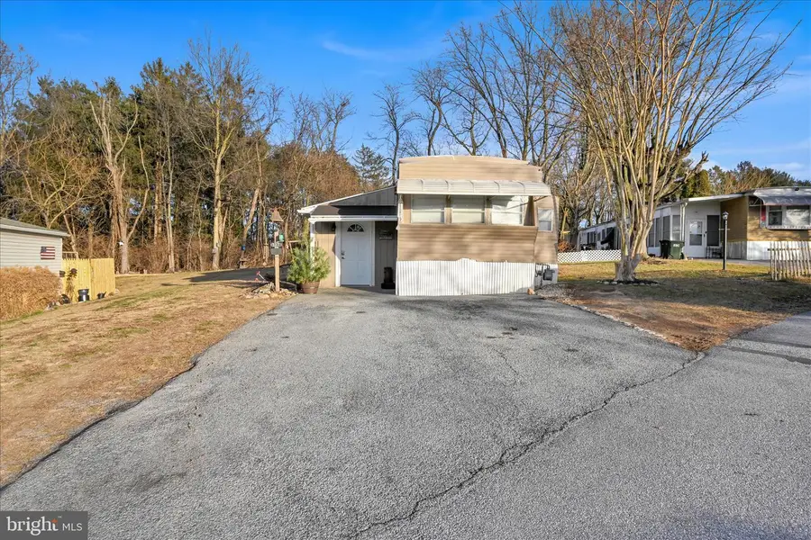 737 Lake Dr, Mount Wolf, PA 17347 - #3