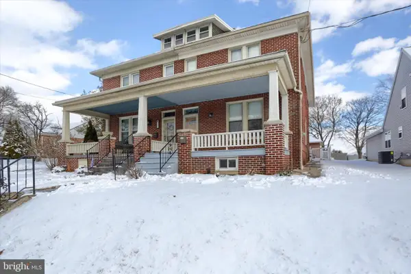 623 S Main St, RED LION, PA 17356