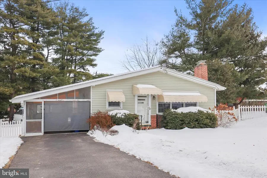 2005 Sandalwood Ct, York, PA 17404 - #2