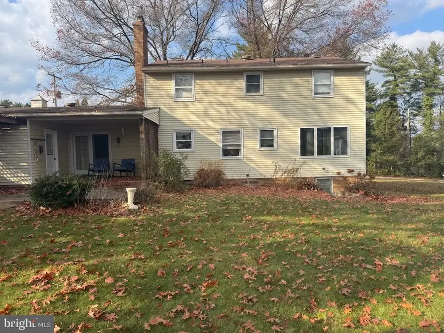 2686 Sunset Ln, York, PA 17408 - Image #2