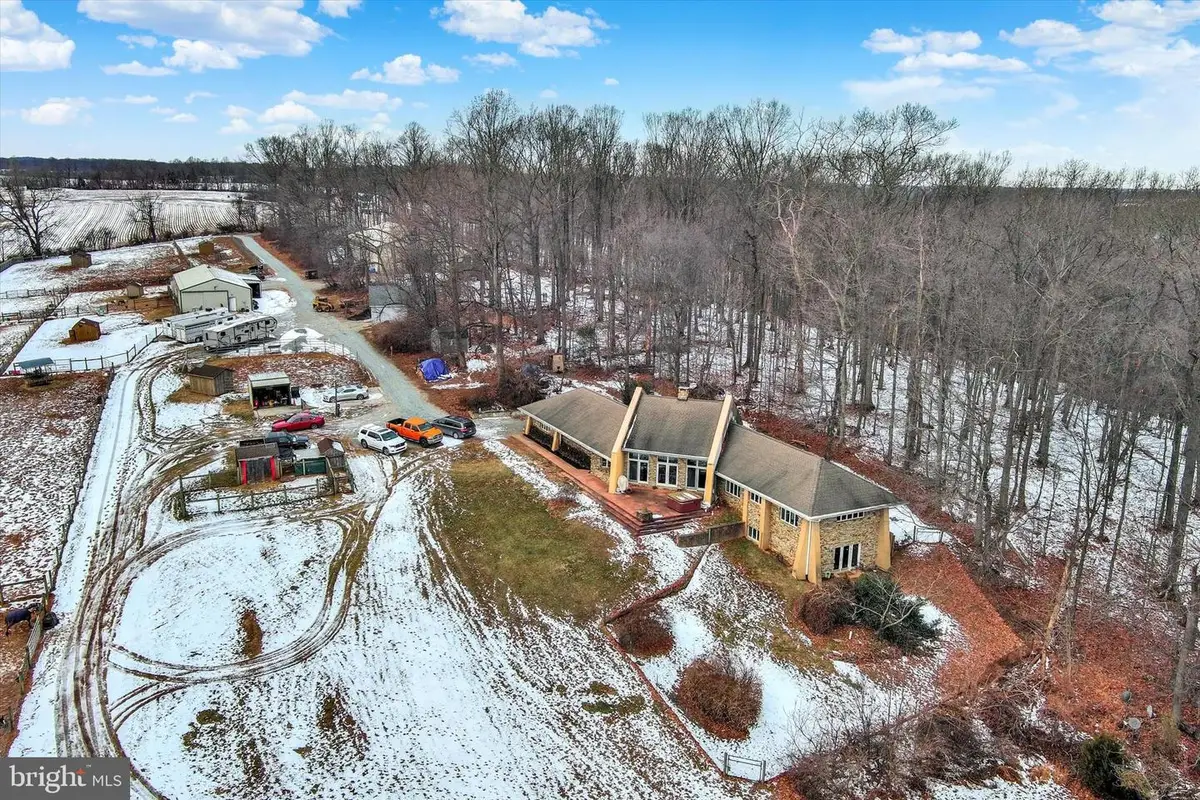 8272 Woodbine Rd, Airville, PA 17302 - Image #1