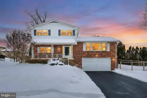 470 Cortleigh Dr, YORK, PA 17402