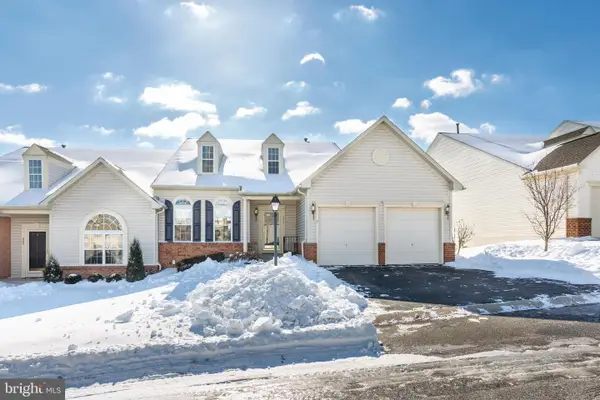 227 Fairmount Ct #33, SHREWSBURY, PA 17361