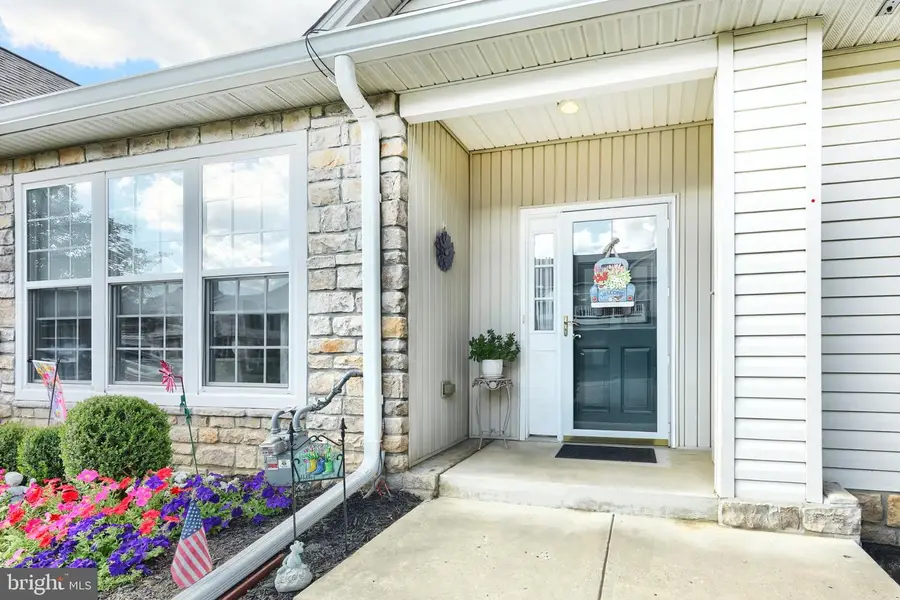 407 Crestview Ln #407, Stewartstown, PA 17363 - #2