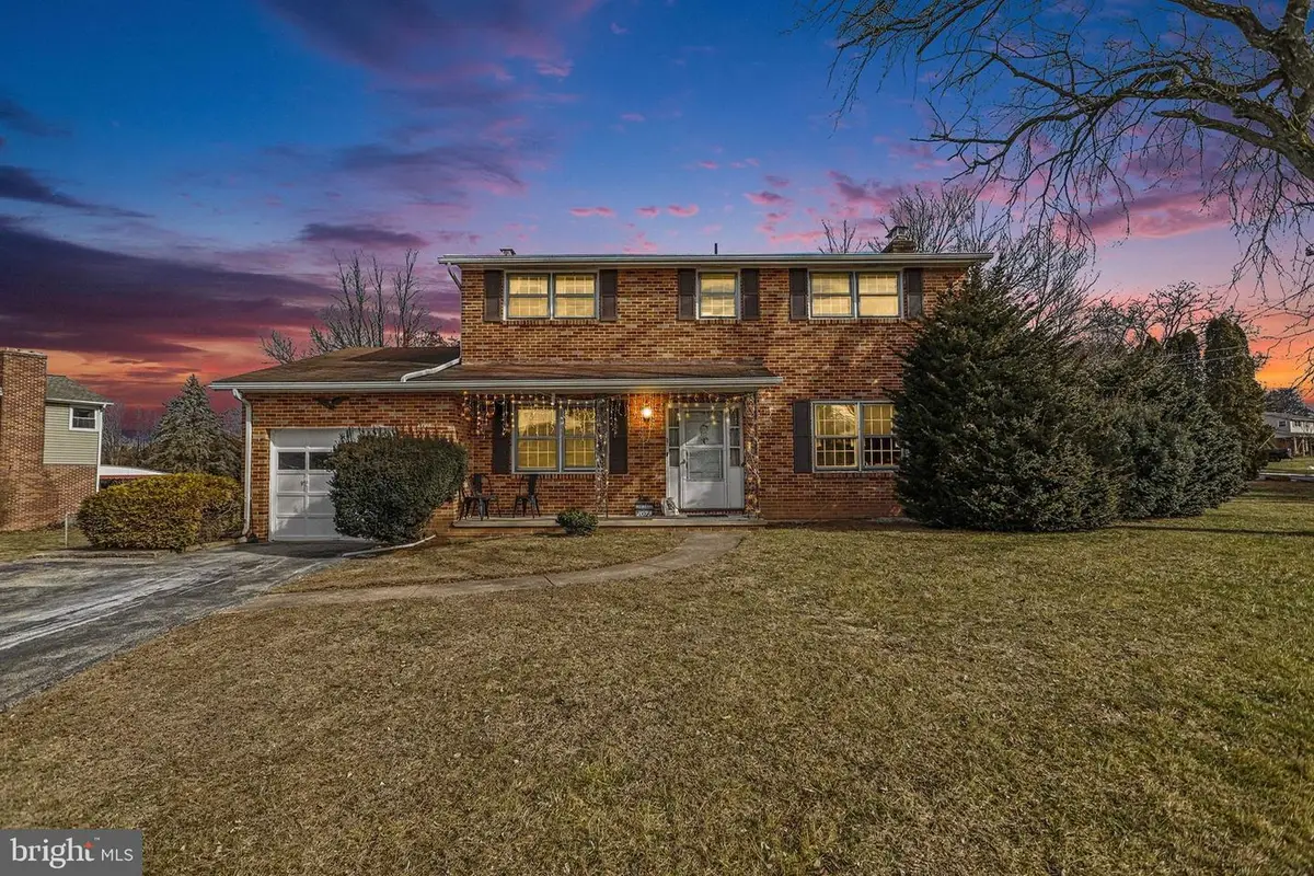 2072 Andover Dr, Dover, PA 17315 - #1