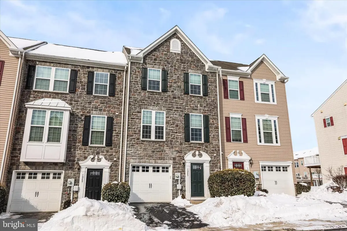 1265 Elderslie Ln, York, PA 17403 - Image #1