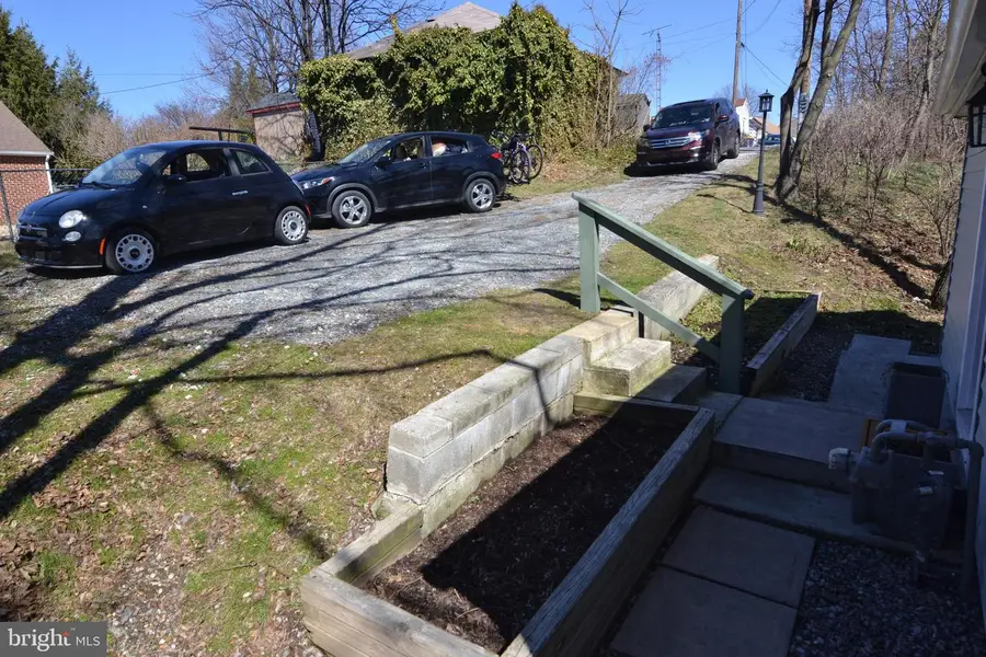 1410 W Locust St, York, PA 17404 - #2