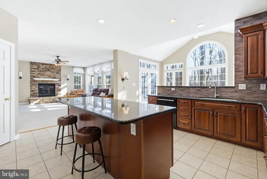 495 Lakeview Dr, Spring Grove, PA 17362 - Image #3