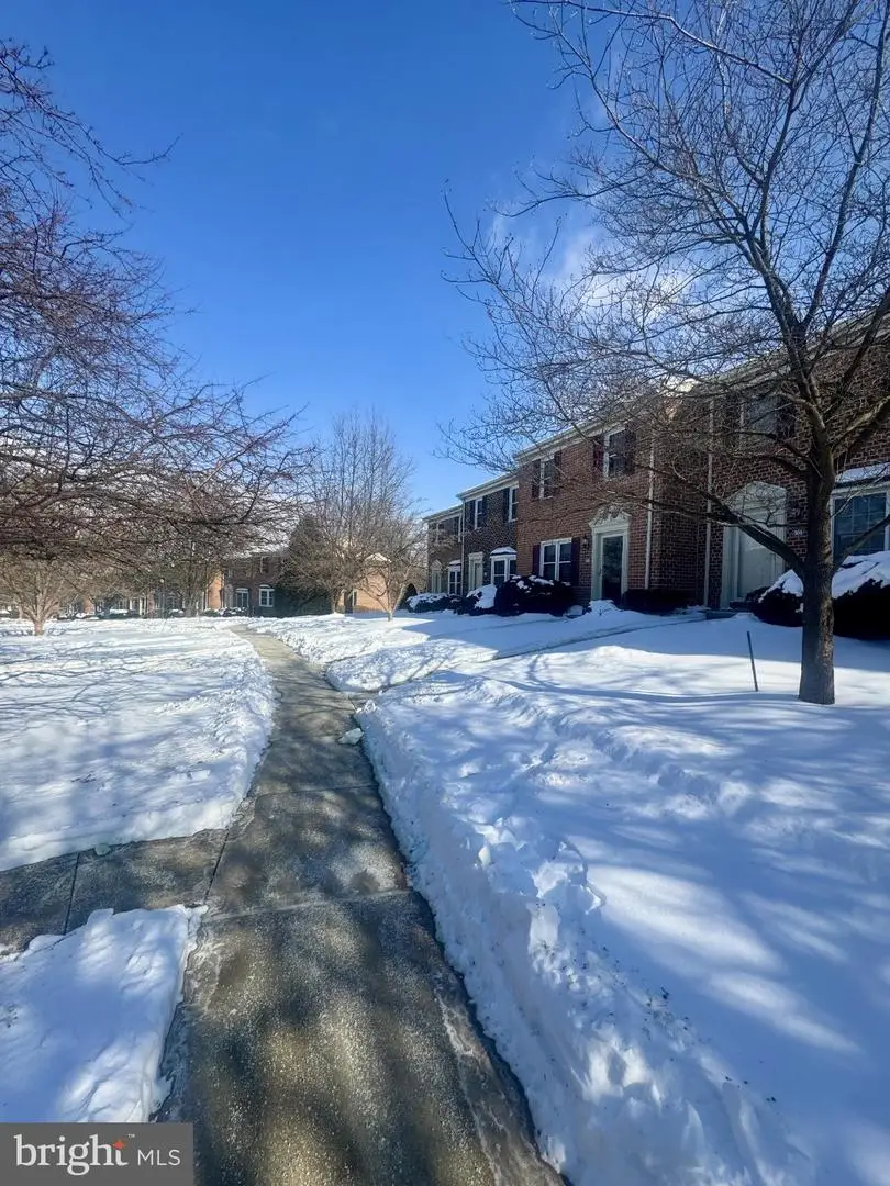 305 Chambers Rdg Rdg #305, York, PA 17402 - Image #2