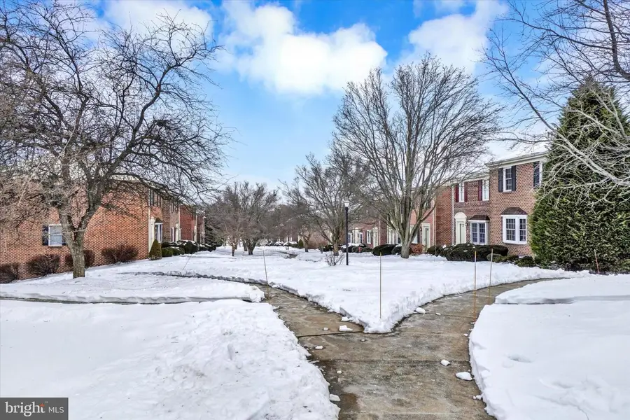 305 Chambers Rdg Rdg #305, York, PA 17402 - #3