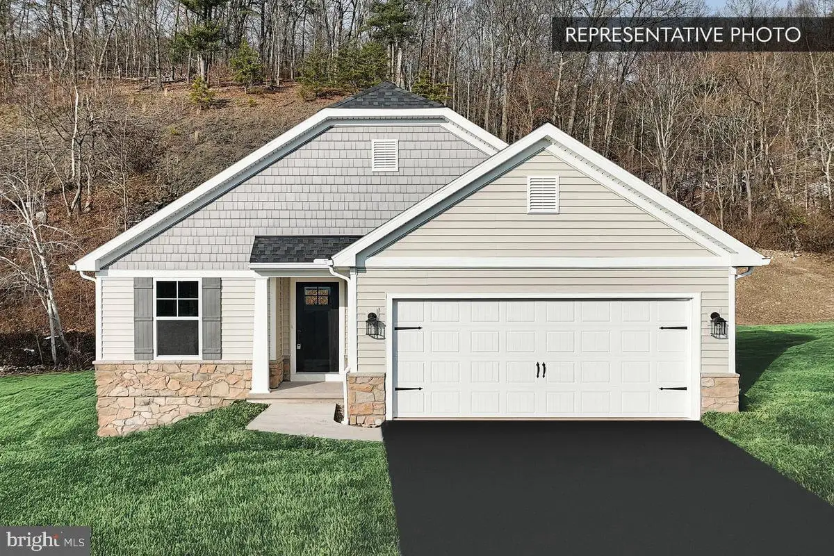 Sugar Maple Plan At Hills At Valley View, Spring Grove, PA 17362 - #1