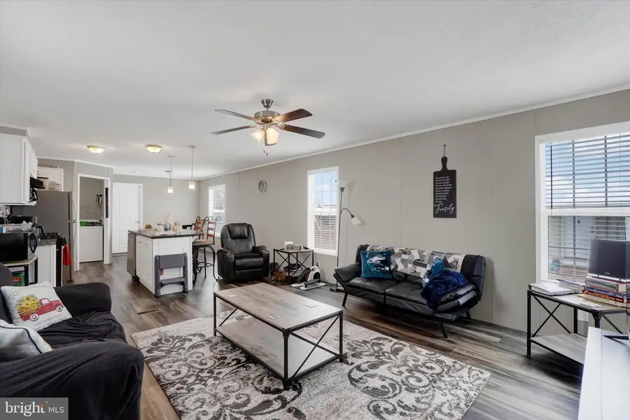 239 Chesapeake Est, Thomasville, PA 17364 - #3