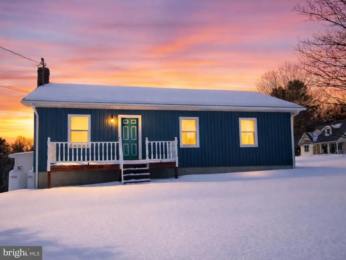 2134 Cemetery Rd, Seven Valleys, PA 17360 - #1