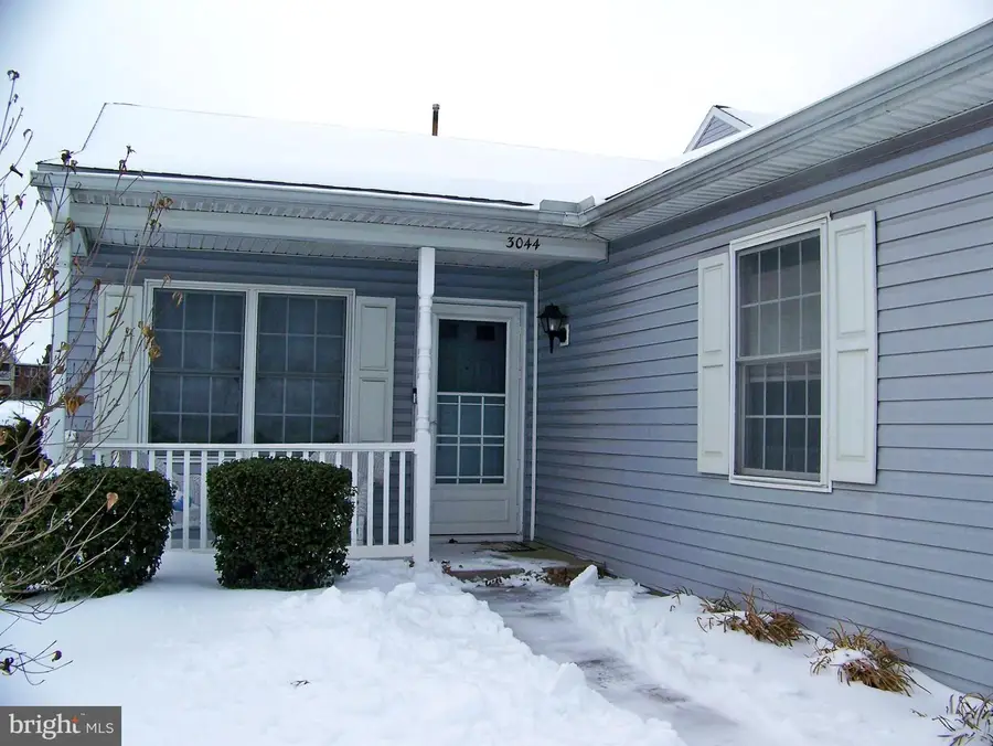 3044 Village Cir W, York, PA 17404 - Image #3