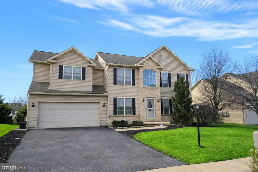 1407 Wheatfield Dr, York, PA 17408 - Image #2